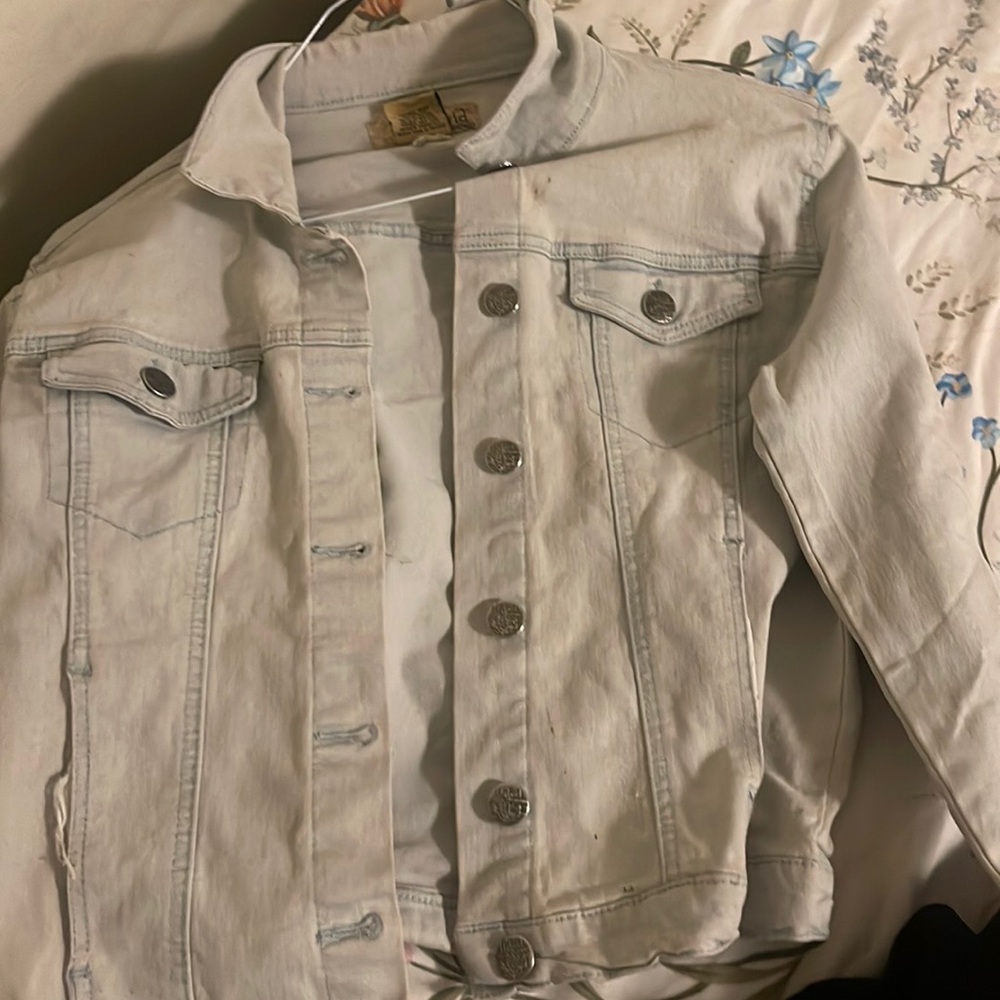 Light blue wash jean jacket